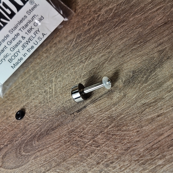 TITANIUM FACETED GEM PLUGS - WHITE CZ size 12g - Picture 6 of 10